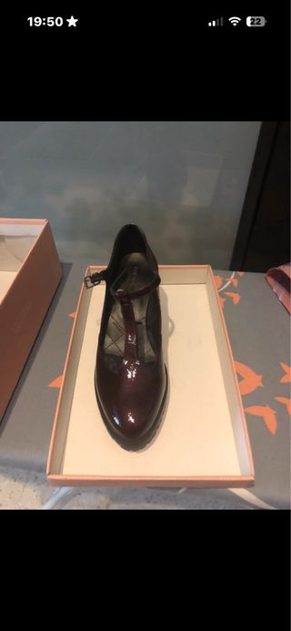 Zapatos de tacón bourdeos talla 37