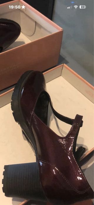 Zapatos de tacón bourdeos talla 37