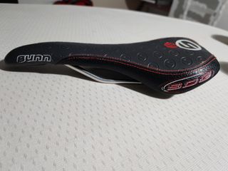 Sillín Sunn super ligero para bicicleta btt o mont