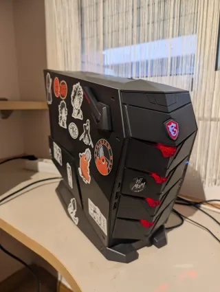 PC Sobremesa MSI Aegis Negro/Rojo