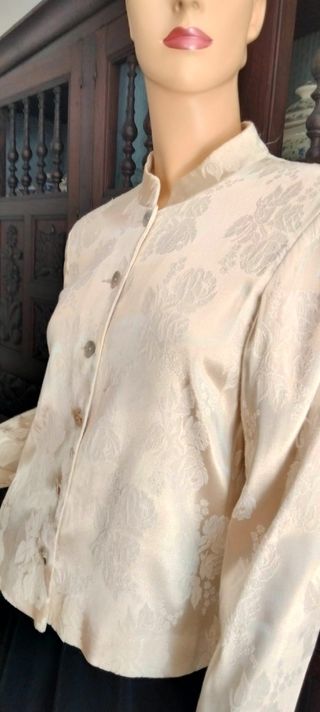 Chaqueta Wallis cuello Mao beige floral