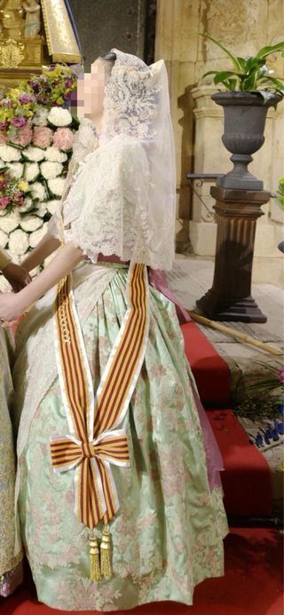 Traje de Fallera Niña + MANTELETAS