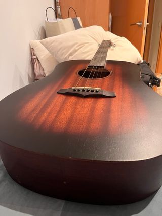 Guitarra Acústica Tanglewood de Caoba