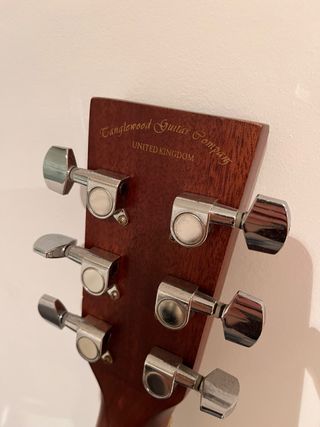 Guitarra Acústica Tanglewood de Caoba