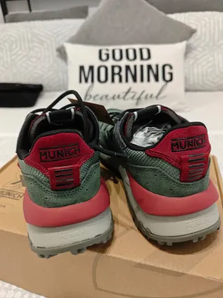 Zapatillas Munich Shibuya 18
