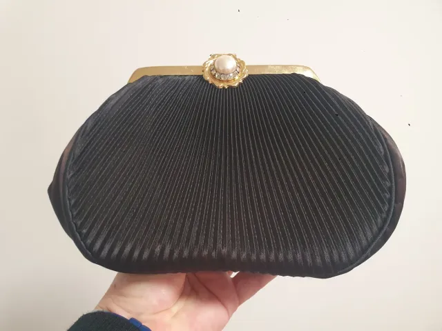 Bolso de fiesta plateado sin usar. Negro o rosa