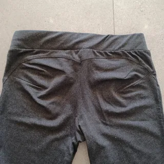 Leggings deportivos Bershka grises mujer