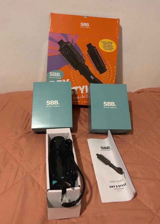 Cepillo Secador y Estilizador SBB 1200W