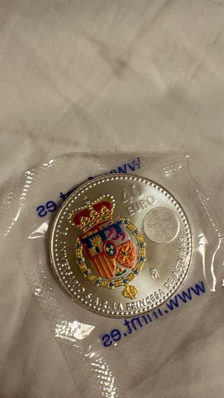 cada moneda su valor +3€