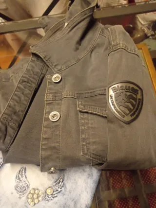 Pack Ropa: Pantalone t36, chaqueta M Botas 39