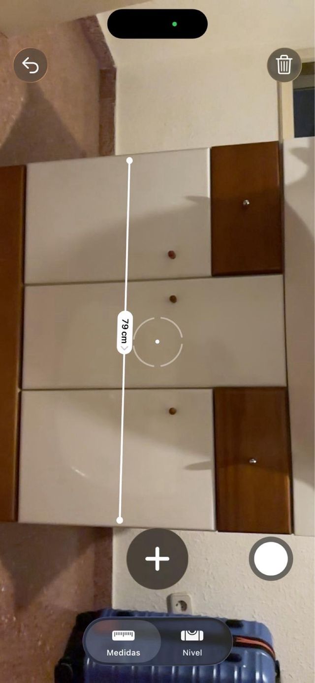 Espejo y mueble lavabo madera