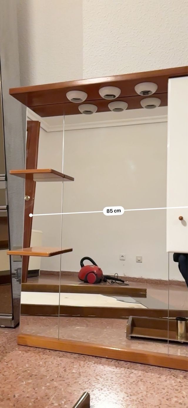 Espejo y mueble lavabo madera