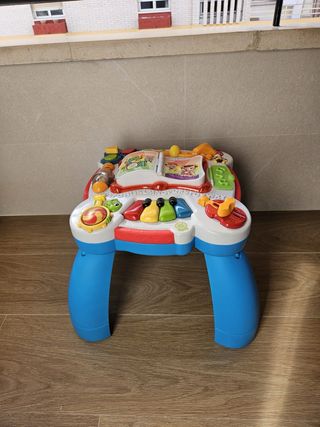 Mesa de actividades infantil