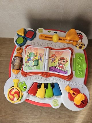 Mesa de actividades infantil