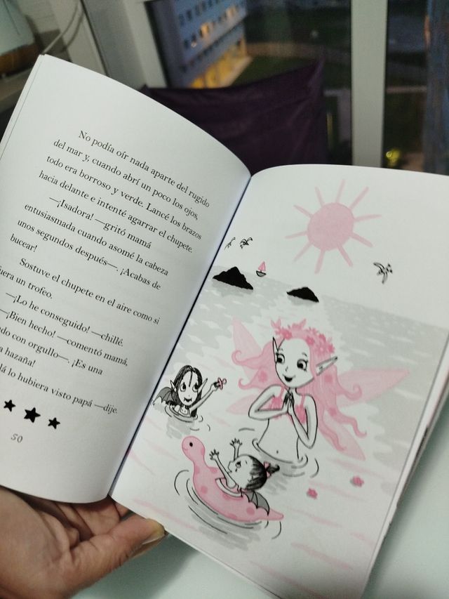 Isadora Moon va de excursion / Isadora Moon Goe...