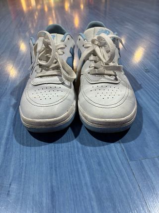Zapatillas New Balance Blancas y Azules