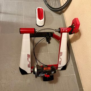 Rodillo Bicicleta Estática Elite + soporte