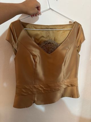 Conjunto NUSAYA 3 Piezas + Tocado Dorado