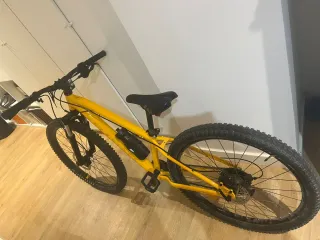 Bicicleta Rockrider Amarilla