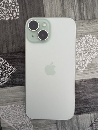 iPhone 15 128GB