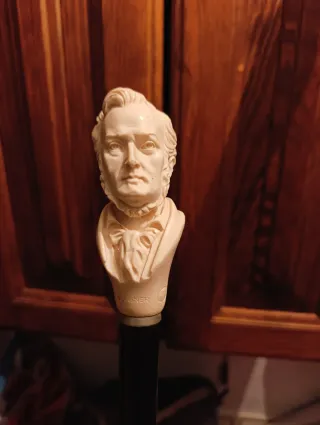 Bastón con cabeza de Wagner