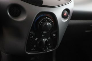 Toyota Aygo 1.0-VVT-i X-Play