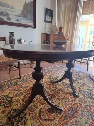 Comedor madera noble