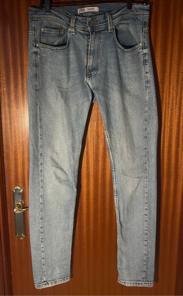 Vaqueros Zara estilo Straight Fit