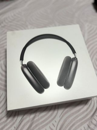 Apple AirPods Max Space Gray