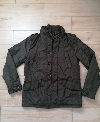 Chaqueta Zara verde militar acolchada