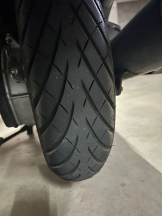 Suzuki Burgman 250 Negra