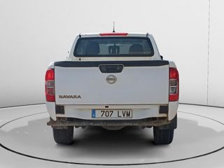 Nissan Navara 2.3 dCi Visia Double Cab 4x4