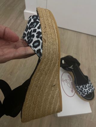 Sandalias cuña Dolores Nieto Talla 39