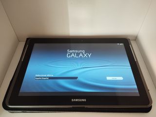 Samsung Galaxy Tab 2 10.1 con funda Belkin