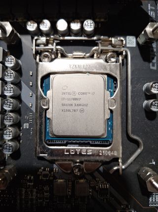 MSI MAG Z490 TOMAHAWK Placa Base
Intel i7-11700KF