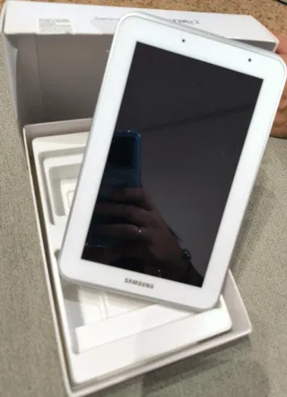 Samsung Galaxy Tab 2 7.0 16GB Blanca + Cable