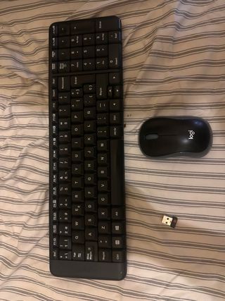 Teclado y Ratón Logitech Inalámbricos