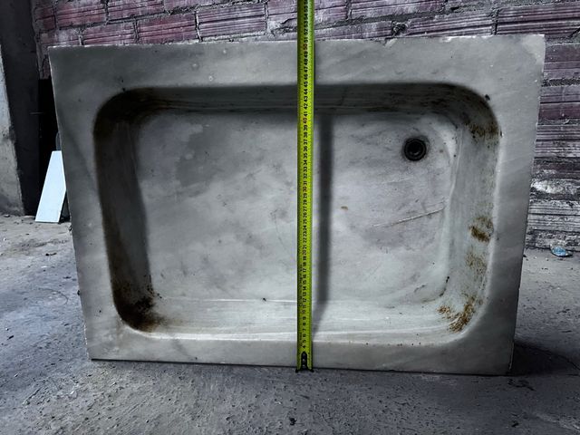 Pica de mármol para fregadero.