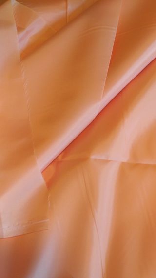 Fodera in tessuto color pesca. Abbigliamento, artigianato