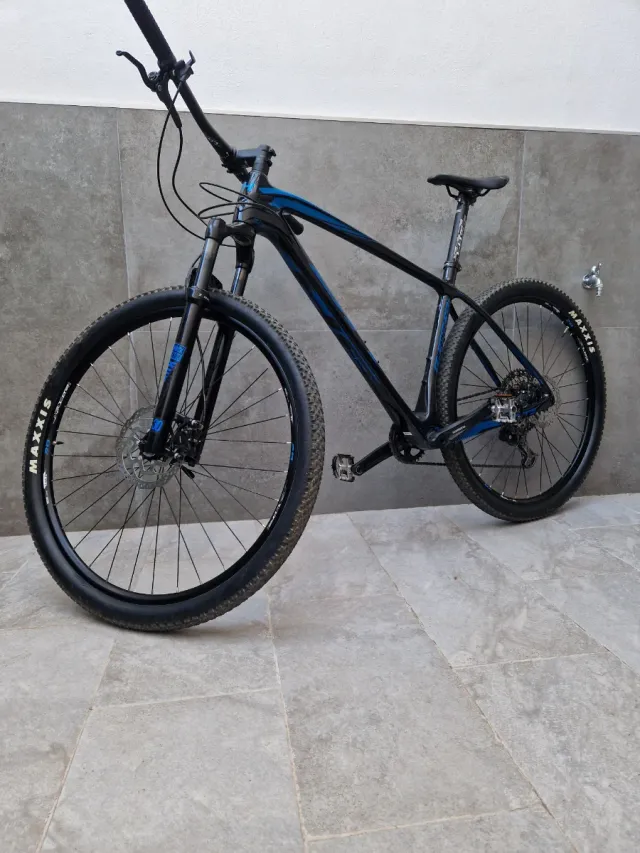 Bicicleta de Montaña BH Carbono