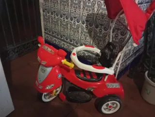 Triciclo/Bici Infantil Roja