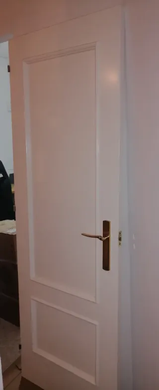 Puerta madera maciza blanca