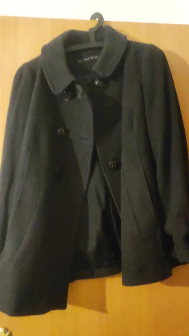 Abrigo Zara Basic Negro Talla XS