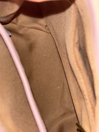 Borsa rosa con tasche