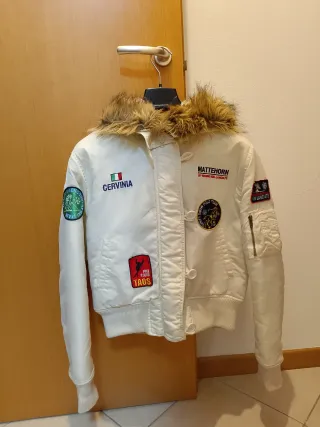 Giubbotto invernale donna con patch