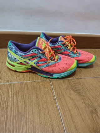 Botas Asics Multicolor.