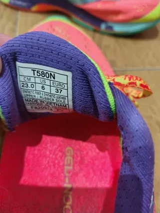 Botas Asics Multicolor.