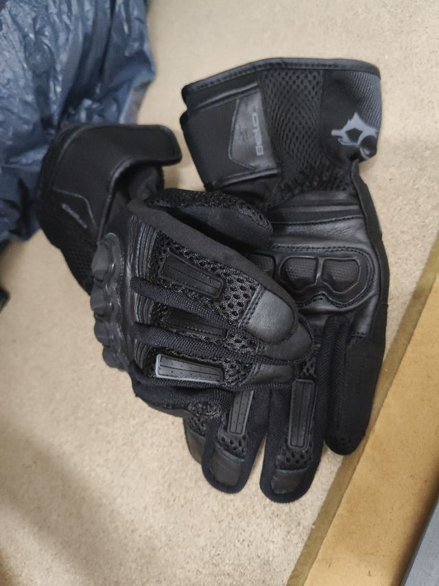Guantes de moto negros
