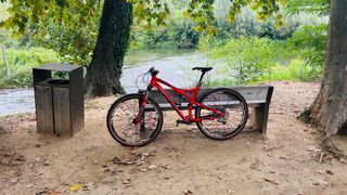 Bicicleta Specialized Roja Montaña