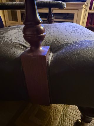 Sillón orejero para lectura o descanso